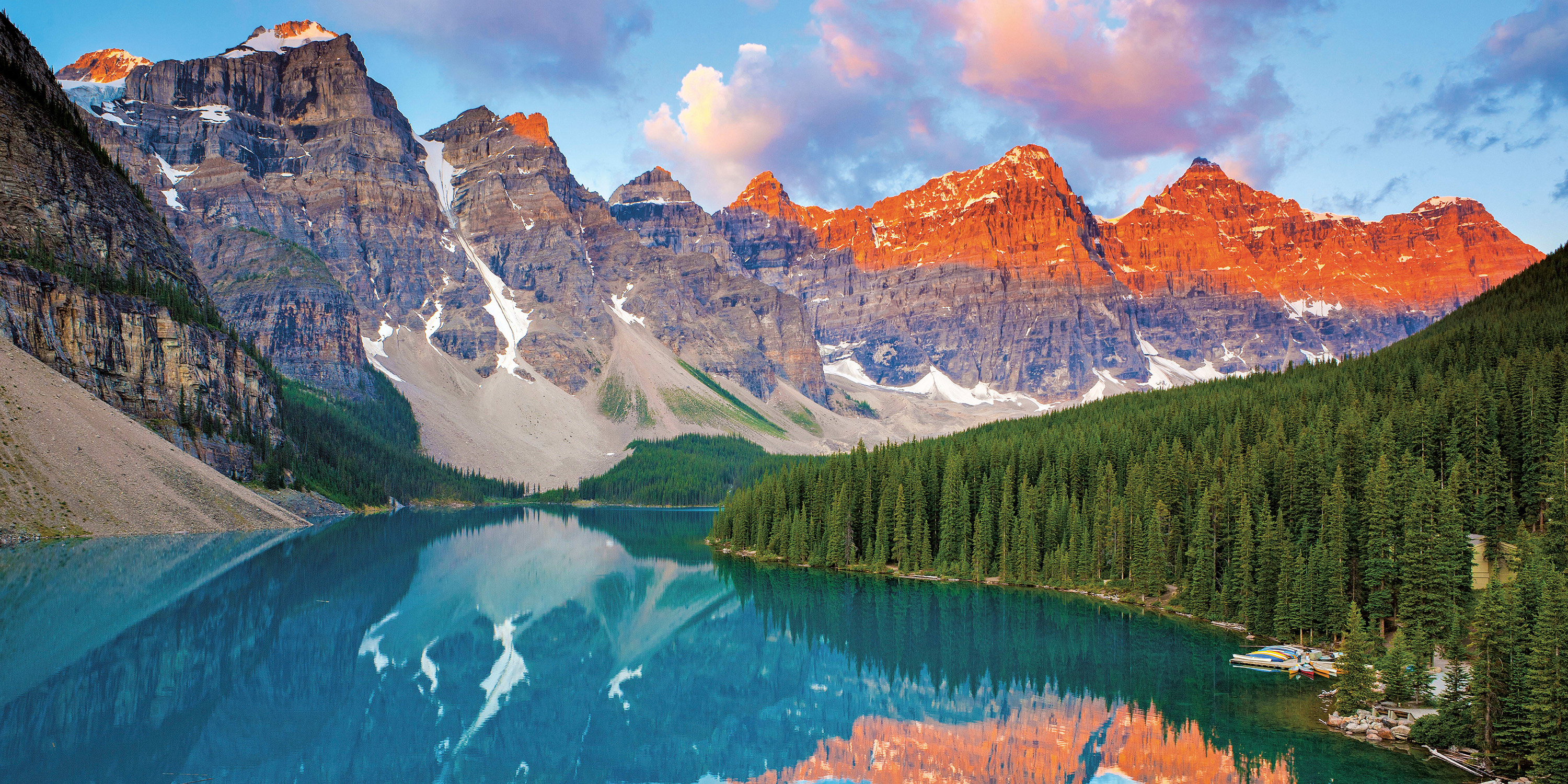 Moraine Lake in Banff National Park, Alberta, Canada